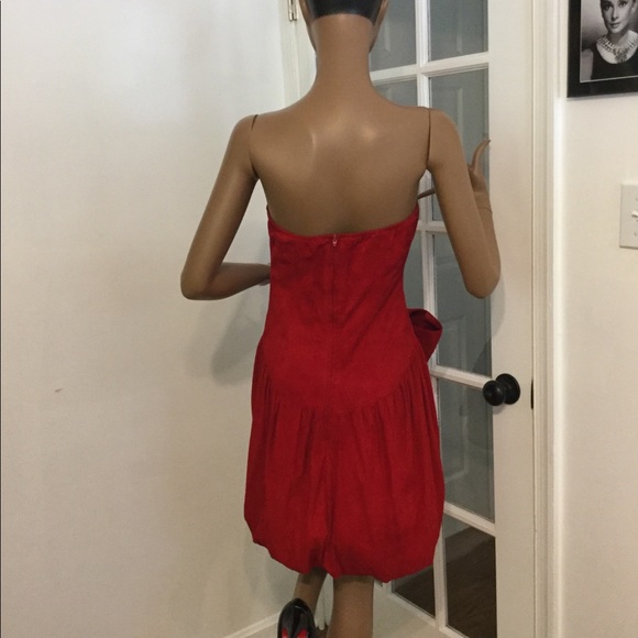 Vintage Red Lady! - Picture 3 of 8